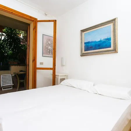 N215 - Numana, Trilocale Con Portico