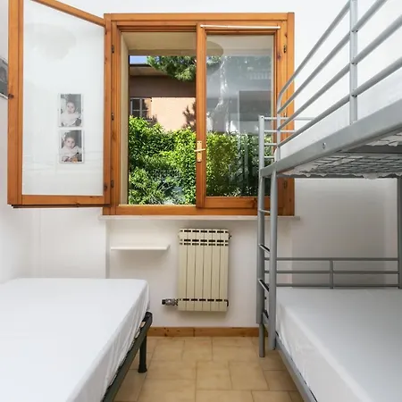 N215 - Numana, Trilocale Con Portico